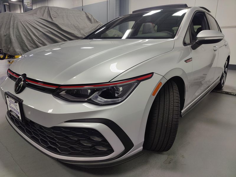2022 Volkswagen Golf GTI SE w/Sunroof/Leather PkgImage 9
