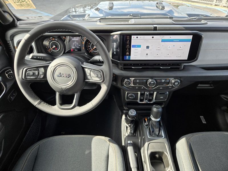 New 2026 Jeep Gladiator Sport S 4x4