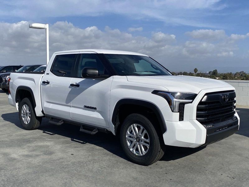 2025 Toyota Tundra SR5Image 2