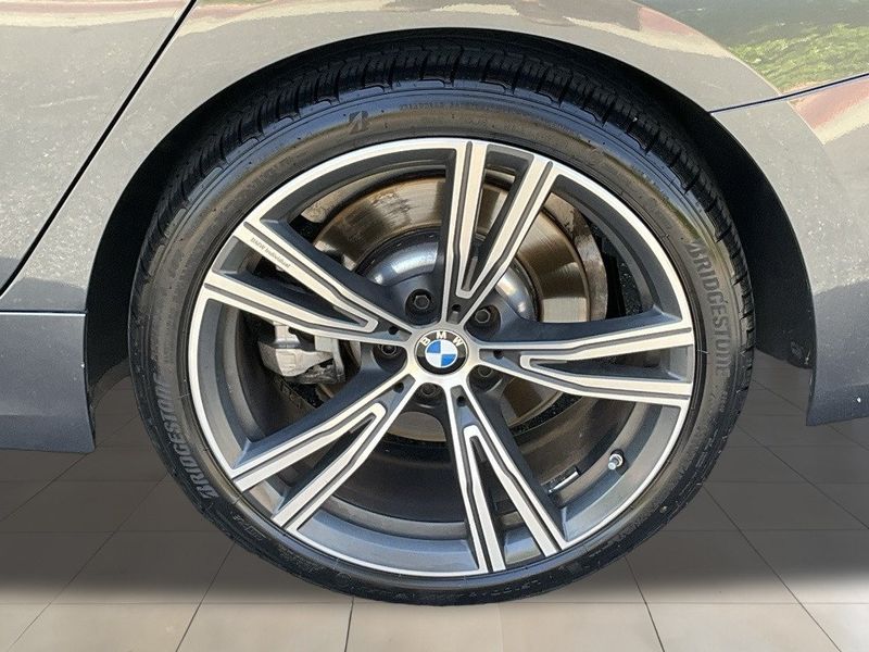 2021 BMW 3 Series 330iImage 15