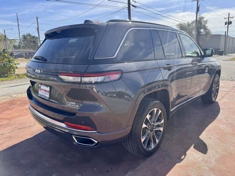 New 2025 Jeep Grand Cherokee Overland 4x4Image 5