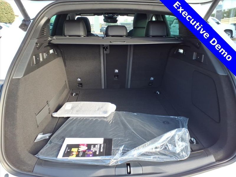 New 2025 Maserati Grecale ModenaImage 10