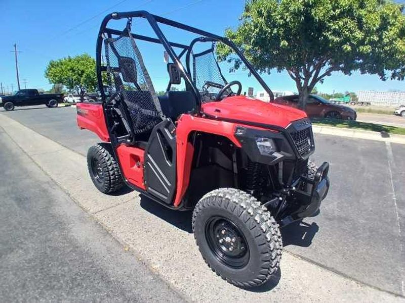 2025 Honda PIONEER 520 