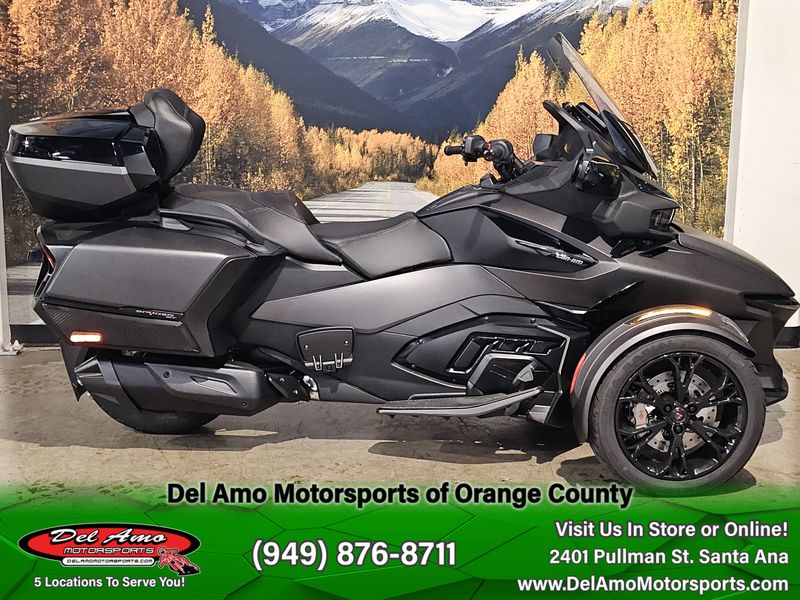 2024 Can-Am G1RD  in a CARBON BLACK / DARK exterior color. Del Amo Motorsports of Orange County (949) 416-2102 delamomotorsports.com 