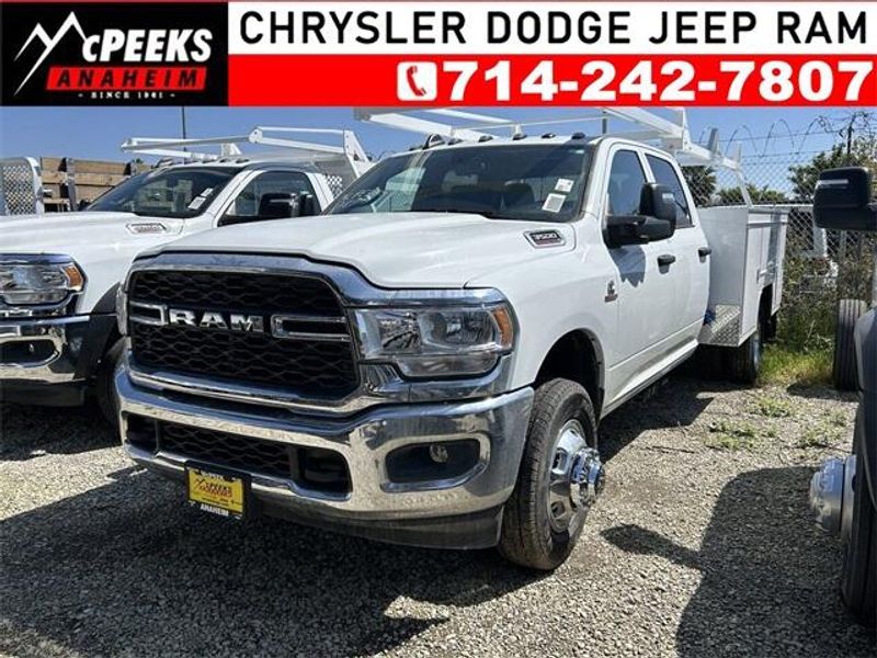 2024 RAM 3500 Tradesman Crew Cab Chassis 4x2 60