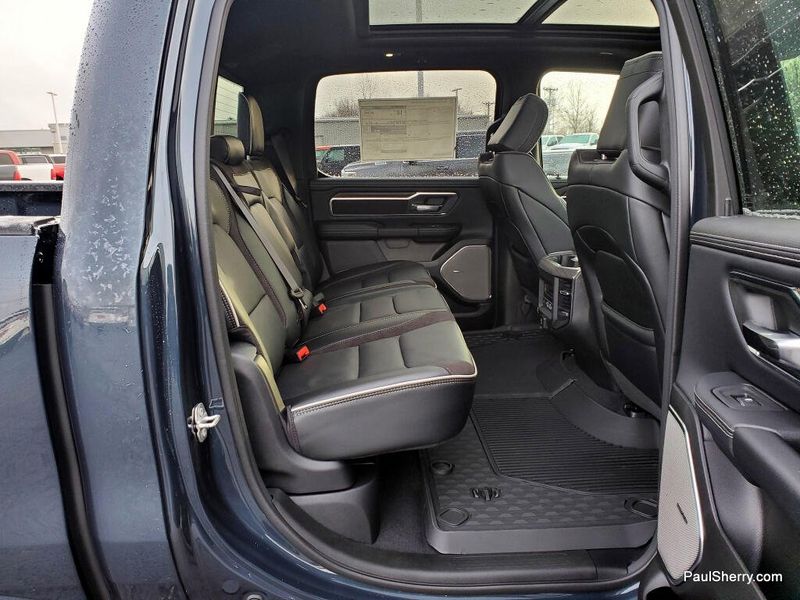 New 2026 RAM 1500 Laramie Crew Cab 4x4 5'7' Box