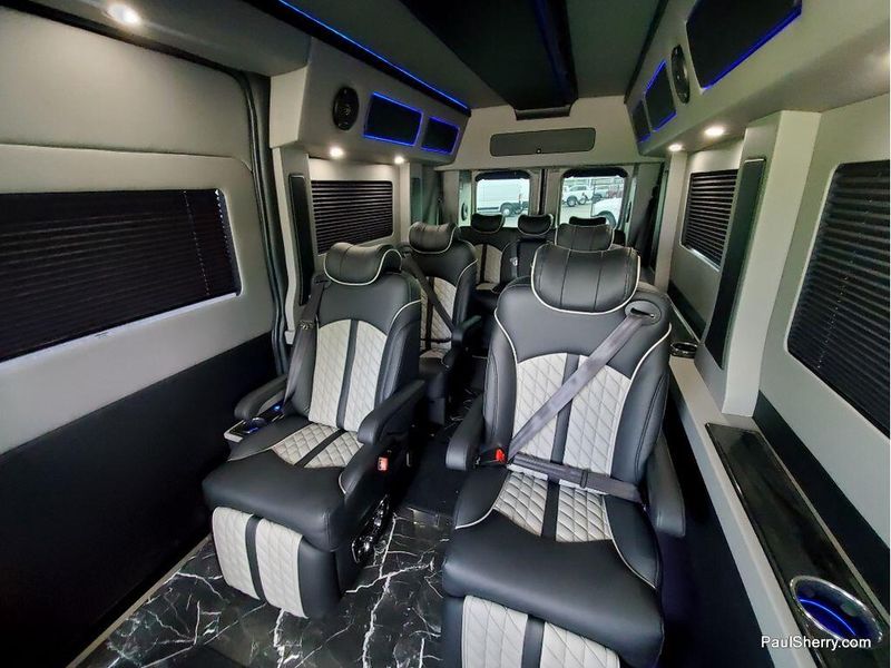 2024 RAM Promaster 3500 Slt+ Window Van High Roof 159