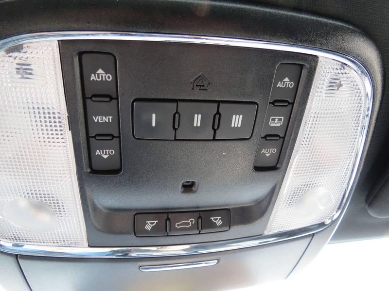 2019 Jeep Grand Cherokee Limited X 4x4 4dr SUVImage 18