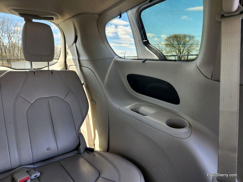 2017 Chrysler Pacifica Touring-L PlusImage 44