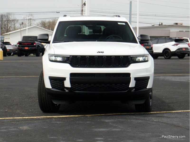 2025 Jeep Grand Cherokee L Altitude X 4x4Image 7