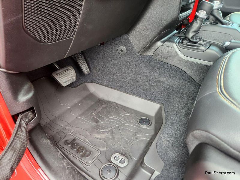 New 2025 Jeep Wrangler 4-door Sahara