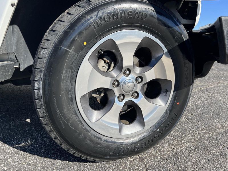 Used 2018 Jeep Wrangler JK Unlimited Sahara