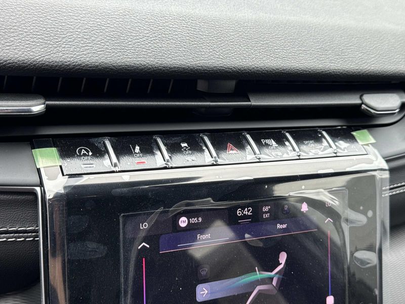 New 2026 Jeep Grand Cherokee L Laredo 4x2