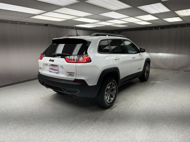 Used 2020 Jeep Cherokee TrailhawkImage 4