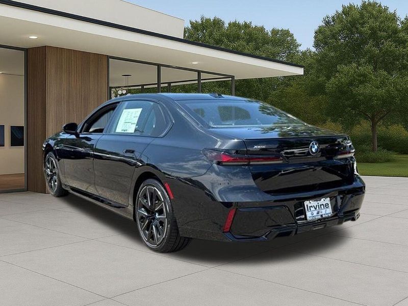 New 2026 BMW 7 Series 750e xDriveImage 12