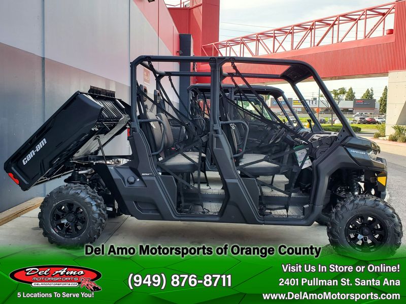 2024 Can-Am 8LRC  in a TIMELESS BLACK exterior color. Del Amo Motorsports of Orange County (949) 416-2102 delamomotorsports.com 