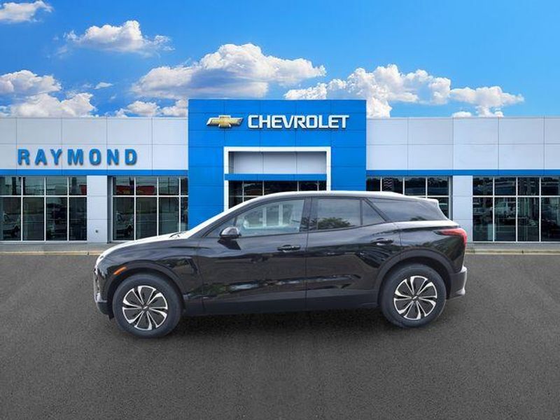 New 2026 Chevrolet Blazer EV LTImage 7