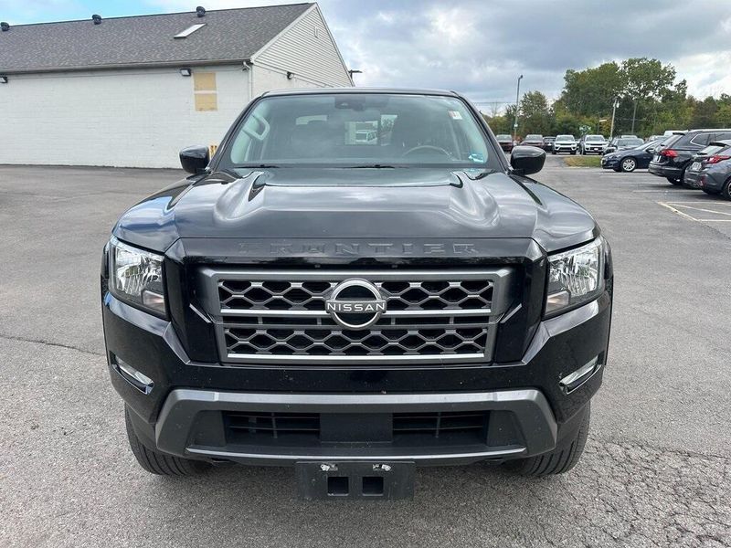 2023 Nissan Frontier SV photo 4
