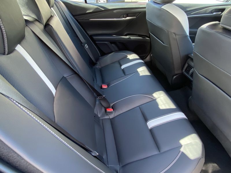 New 2026 Toyota Camry SEImage 12