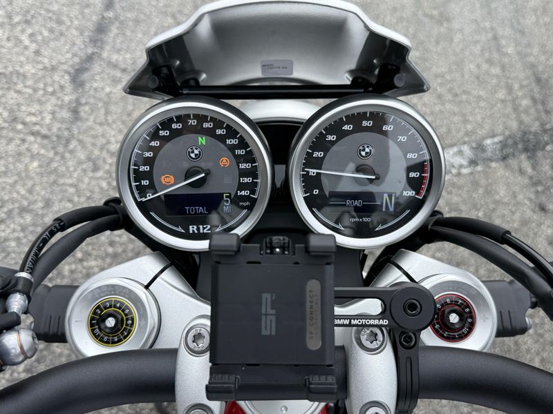 2026 BMW R 12 nineT