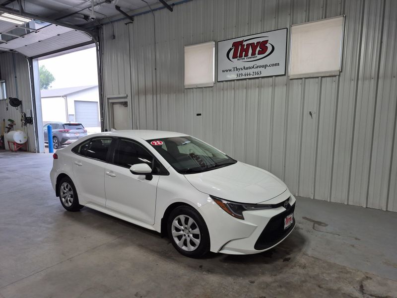 Used 2022 Toyota Corolla LEImage 3
