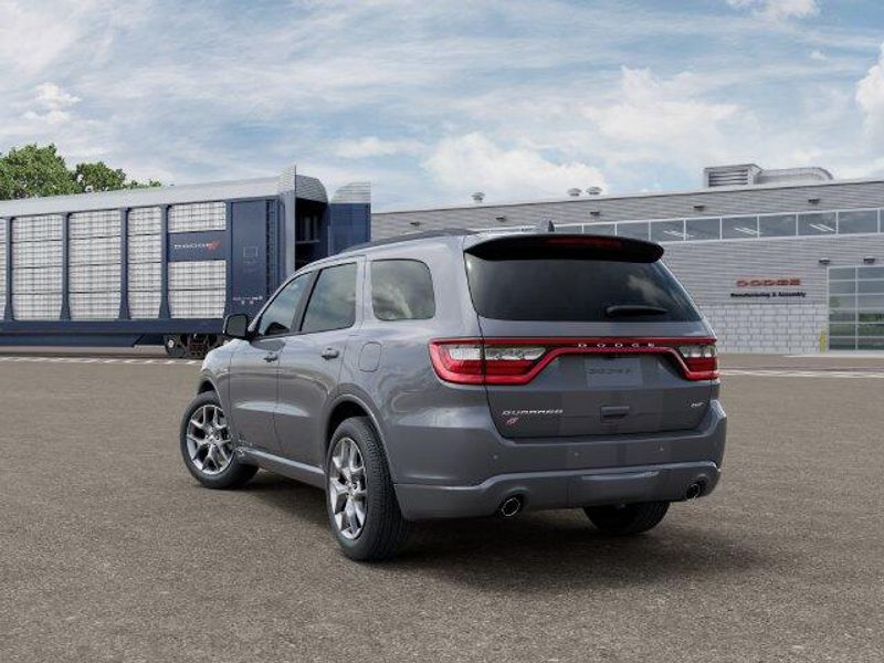 New 2027 Dodge Durango GTImage 3