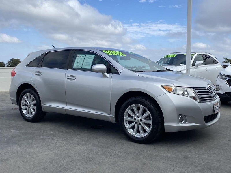 2011 Toyota Venza BaseImage 2