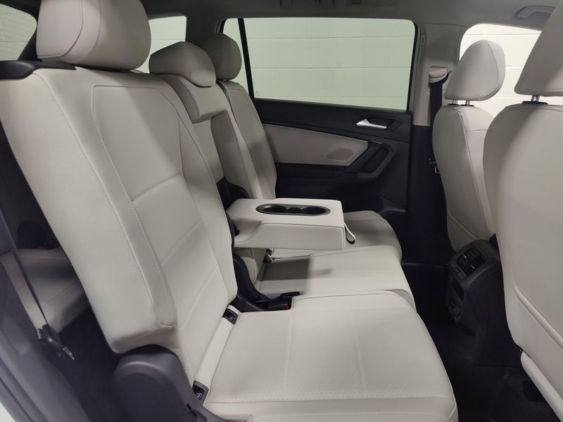 Used 2019 Volkswagen Tiguan SEL AWD w/Sunroof/NavImage 21