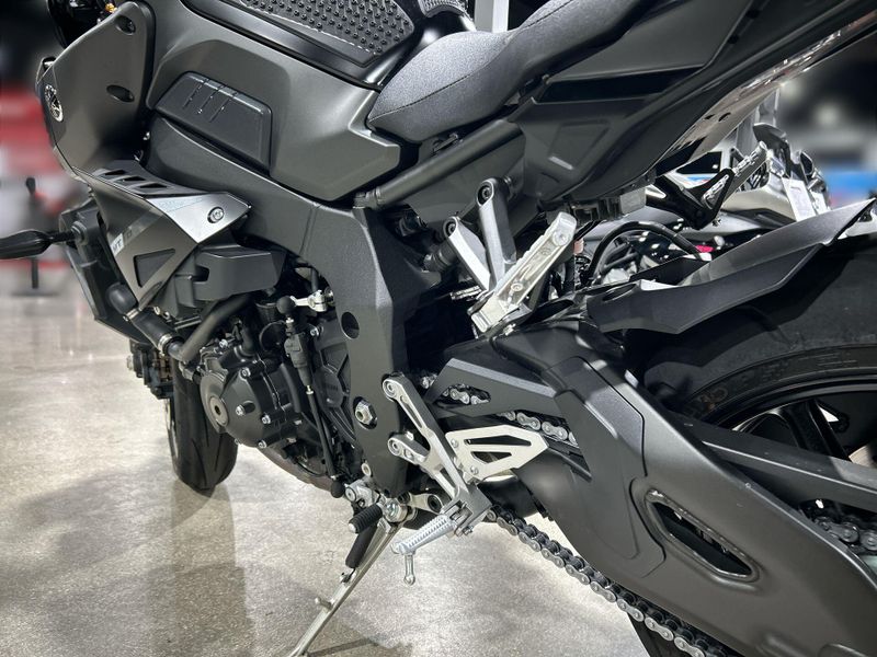 2019 Yamaha MT-10 Image 24