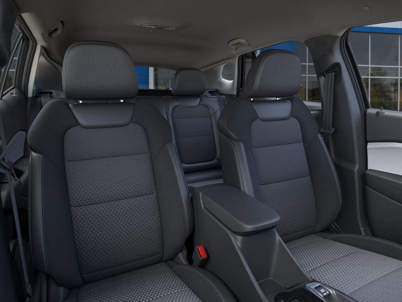 New 2025 Chevrolet Trax LTImage 16