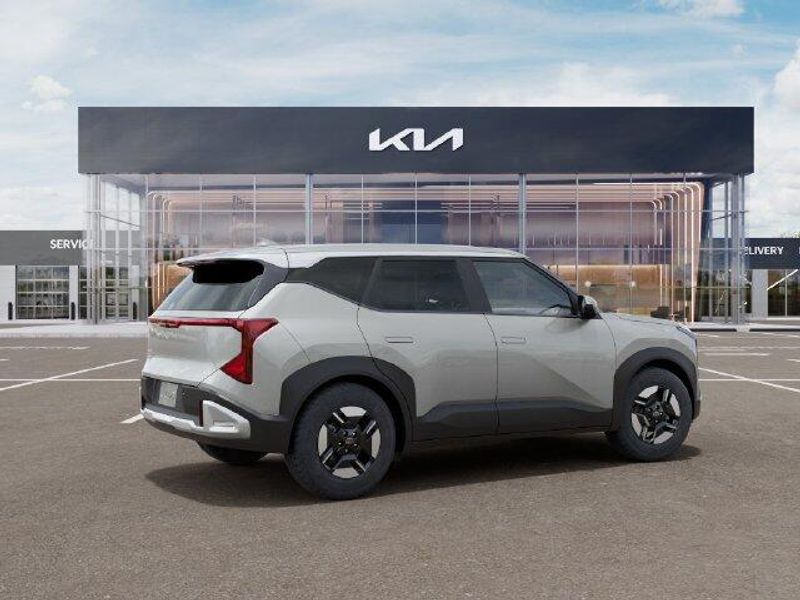 New 2027 Kia Seltos LXImage 7
