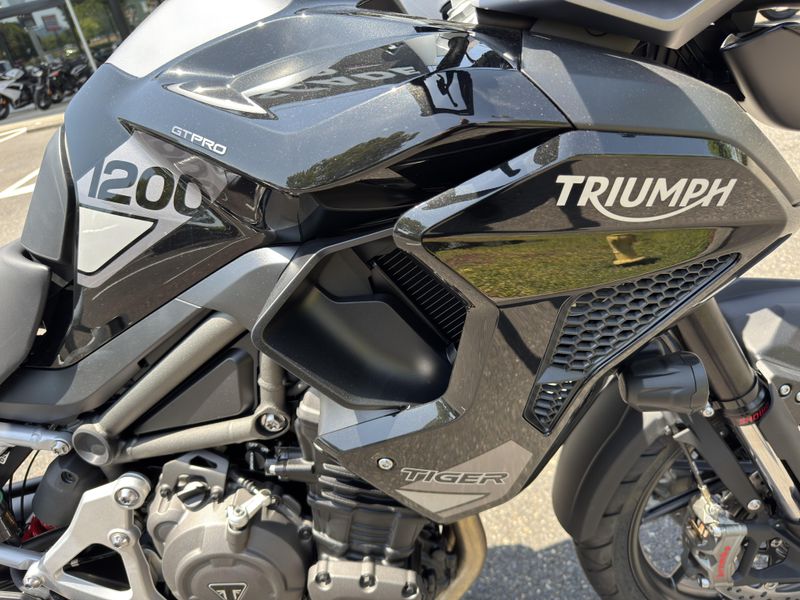 2025 Triumph Tiger 1200 GT Pro - SAPPHIRE BLACK 