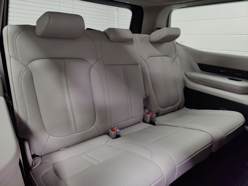 2024 Jeep Wagoneer Series III Premium 4x4 w/Conv/RSEImage 23