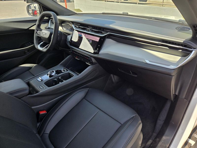 New 2026 Jeep Cherokee Limited 4x4