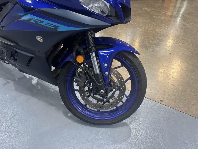 Used 2024 Yamaha YZF-R3 ABS Image 16
