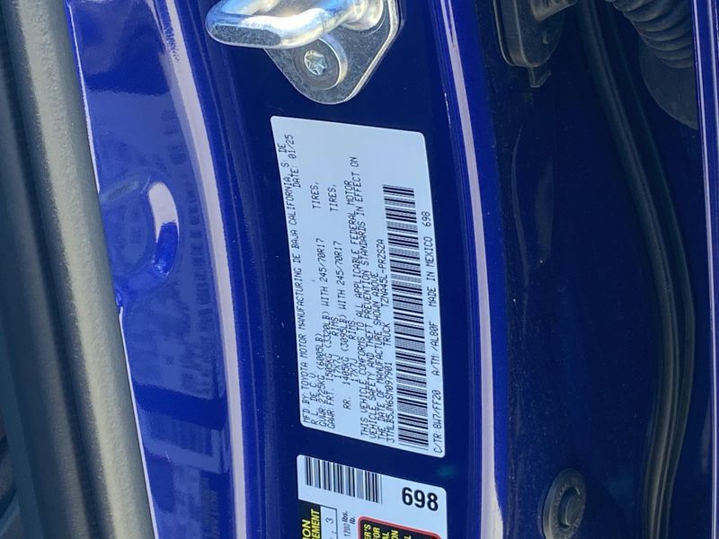 New 2025 Toyota Tacoma SR5Image 20