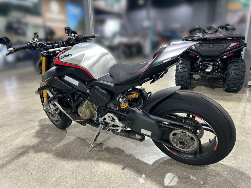 Used 2022 Ducati STREETFIGHTER V4 SP Image 24