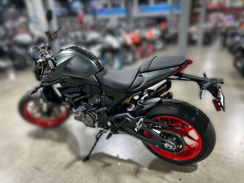 Used 2022 Ducati Monster Image 18
