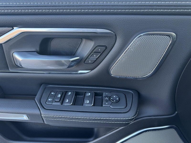 2025 RAM 1500 LaramieImage 16