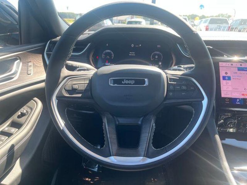 2025 Jeep Grand Cherokee L Limited 4x4