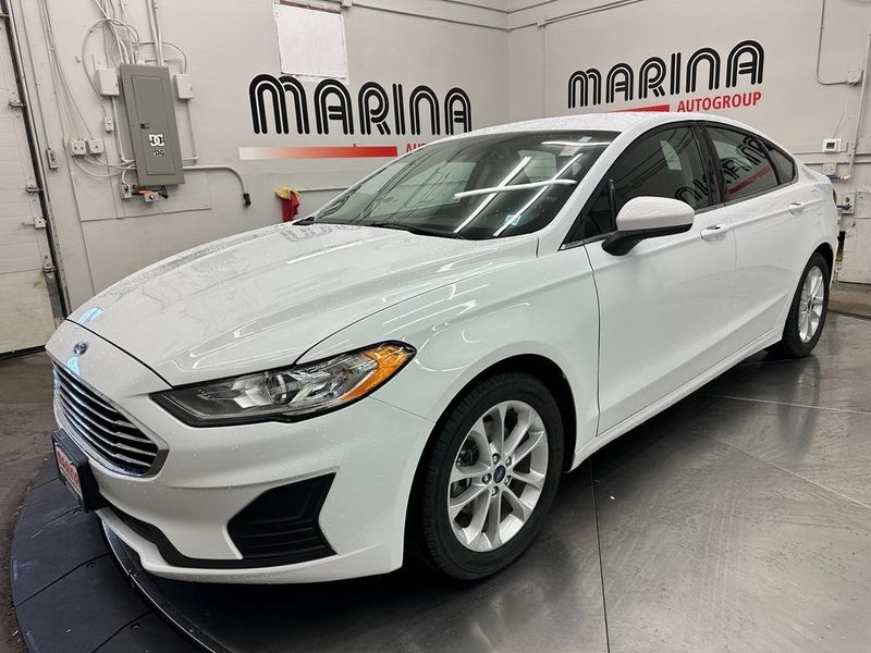 2019 Ford Fusion SEImage 11