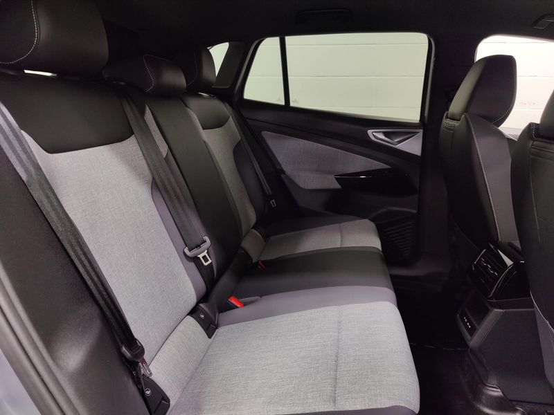 Used 2023 Volkswagen ID.4 StandardImage 13