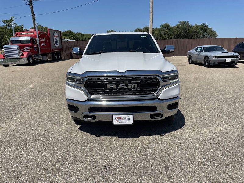 2020 RAM 1500 LimitedImage 3