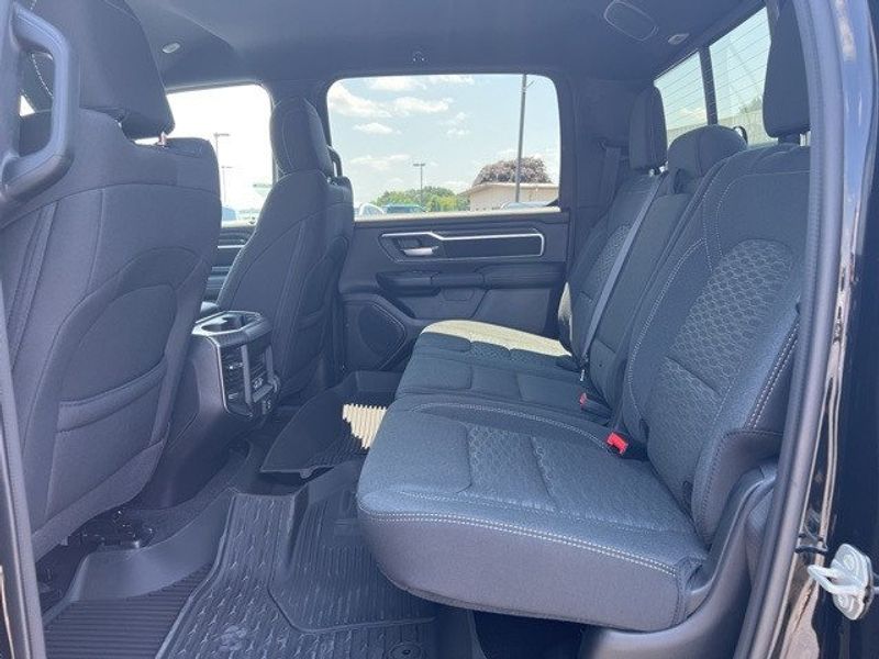 2025 RAM 1500 Big Horn Crew Cab 4x4 5