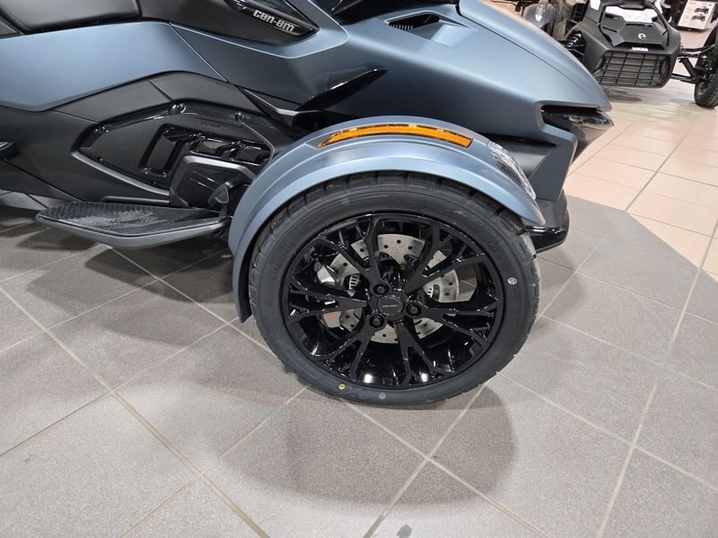 2025 Can-Am SPYDER RT LIMITED MINERAL BLUE WITH DARK ACCENTSImage 16