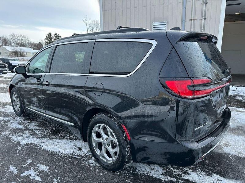 2023 Chrysler Pacifica LimitedImage 16