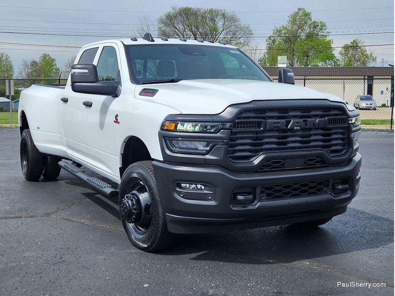 New 2026 RAM 3500 Tradesman Crew Cab 4x4 8' Box