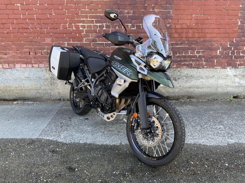 2018 Triumph TIGER 800 XCX