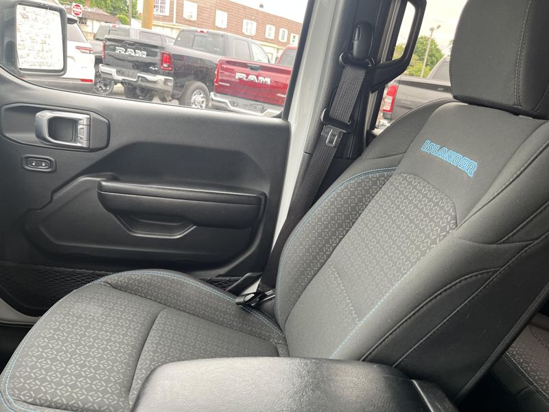 2021 Jeep Wrangler Unlimited Image 27