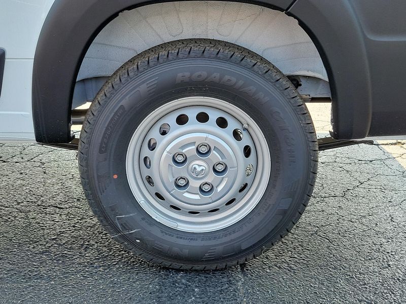 2024 Ram ProMaster 2500 photo 4